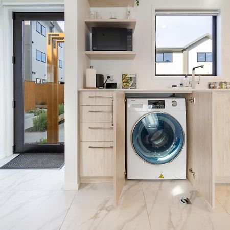 Serenity By The Sea: Coastal Escape1 Bed 1 Bath Christchurch Kültér fotó