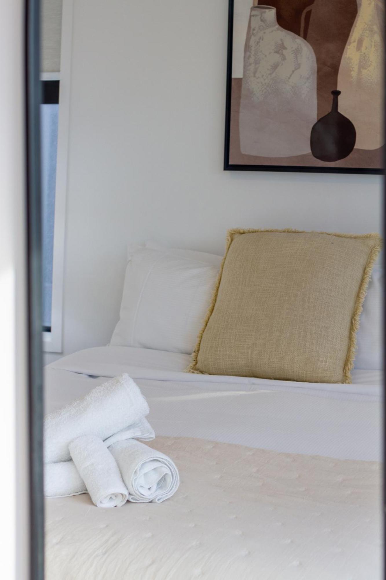 Serenity By The Sea: Coastal Escape1 Bed 1 Bath Christchurch Kültér fotó